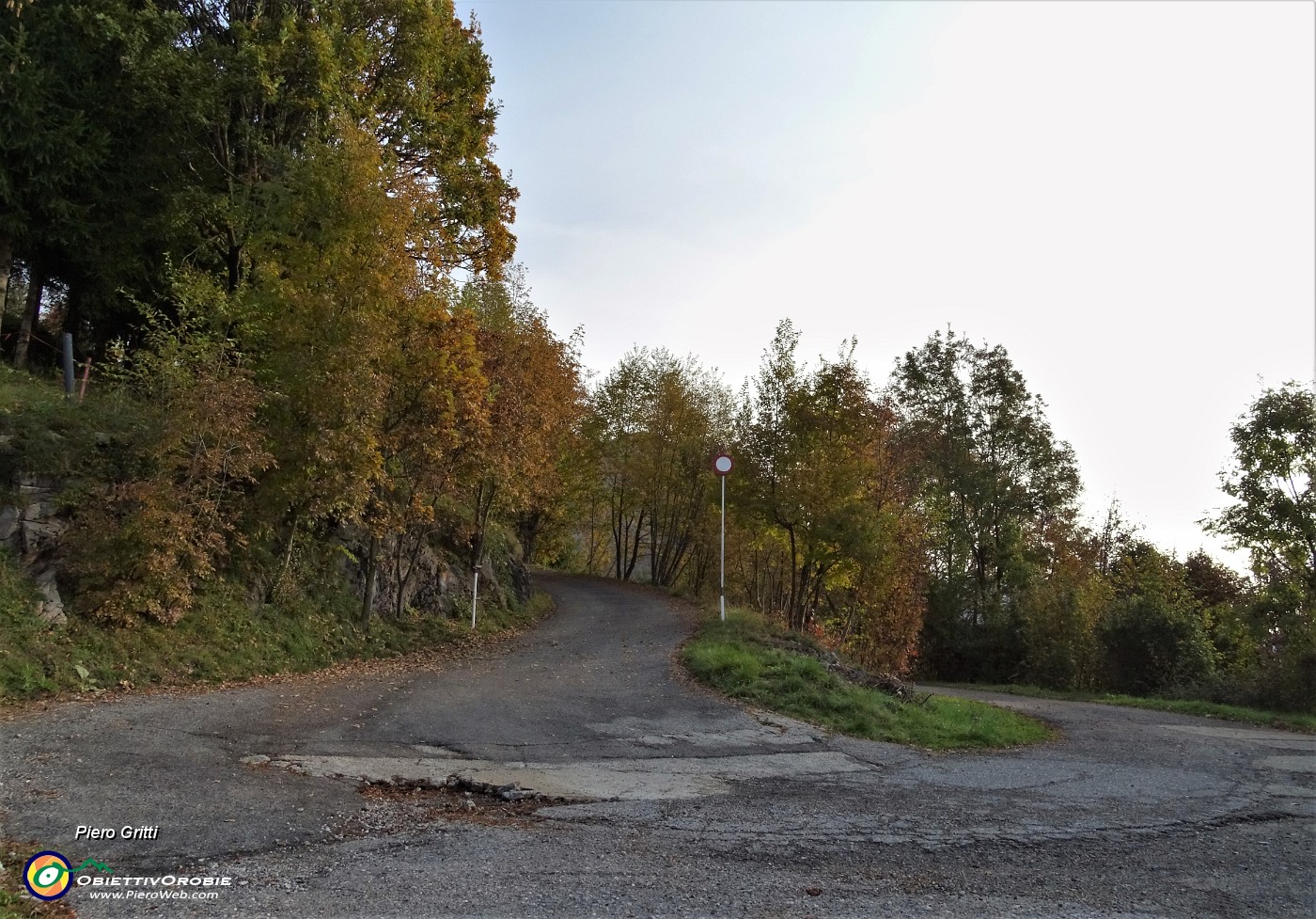 07 Punto di partenza-arrivo con slargo per lasciare l'auto.JPG